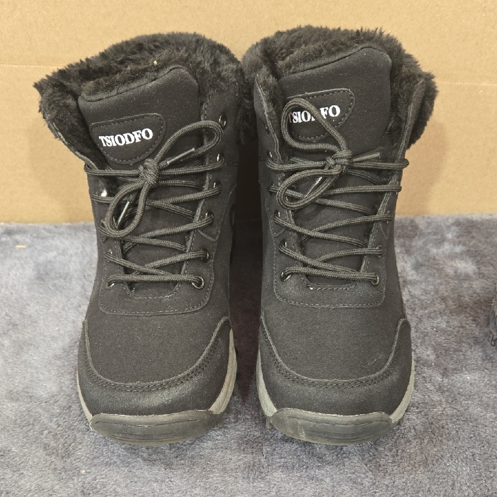 Women's Black Winter Boots
